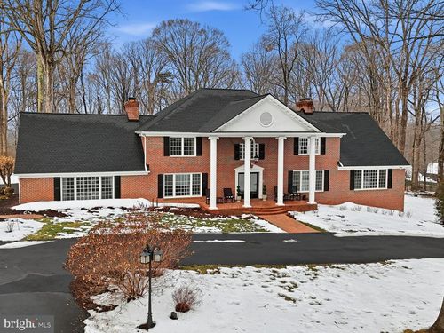 6704 Cedar View Ct, Clifton, VA, 20124-1433 | Card Image