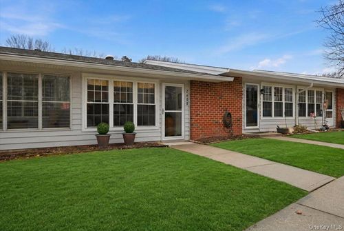 unit-b-260 Newcastle Ct, Ridge, NY, 11961-1536 | Card Image