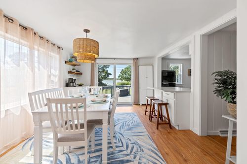 20 Robin Rd, West Yarmouth, MA, 02673-3758 | Card Image