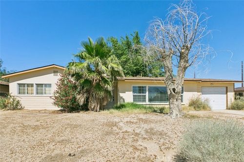 15917 Lee St, Mojave, CA, 93501-1321 | Card Image