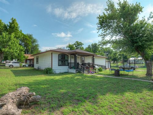 524 W Forrest St, Shawnee, OK, 74801-8229 | Card Image