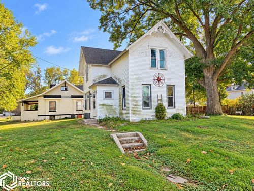 1101 16th Ave, Eldora, IA, 50627-2334 | Card Image