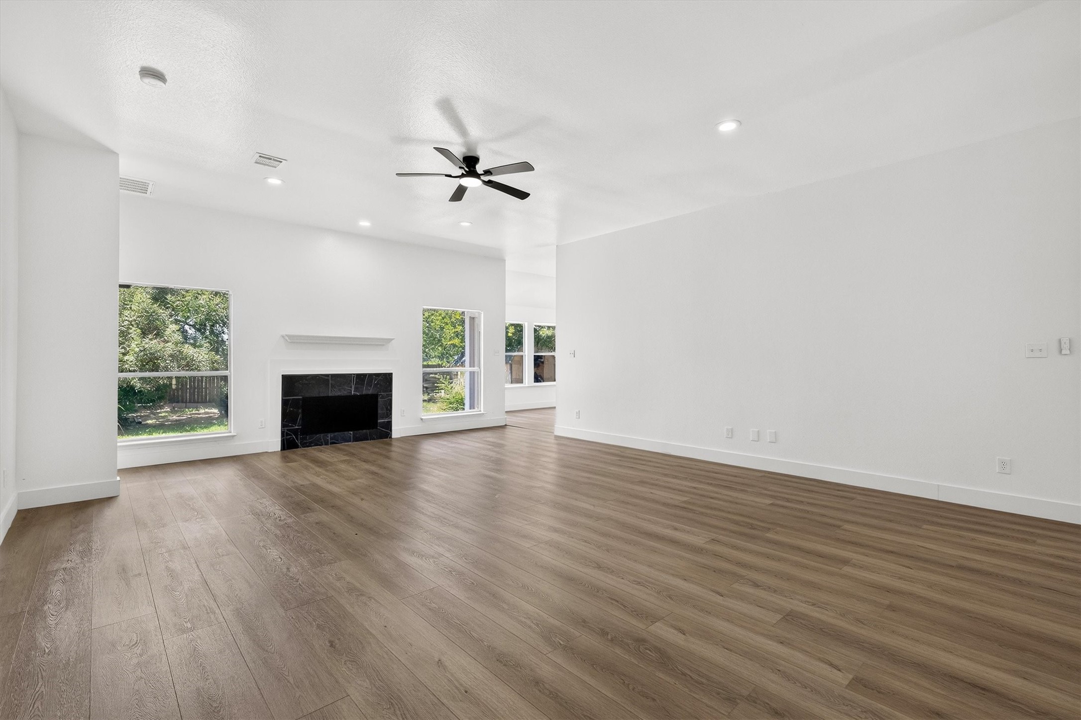 Residential in Glenn Heights 4