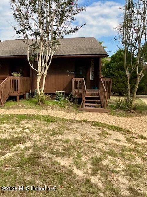 109 Lakeside Villa, Diamondhead, MS, 39525-3744 | Card Image