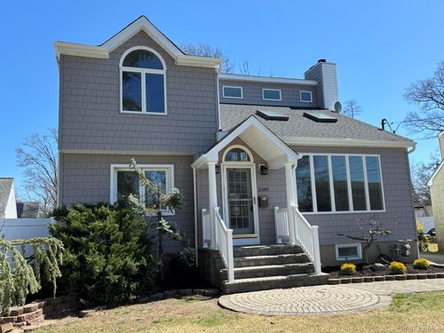 2689 Cedar Ct, Oceanside, NY, 11572-1901 | Card Image