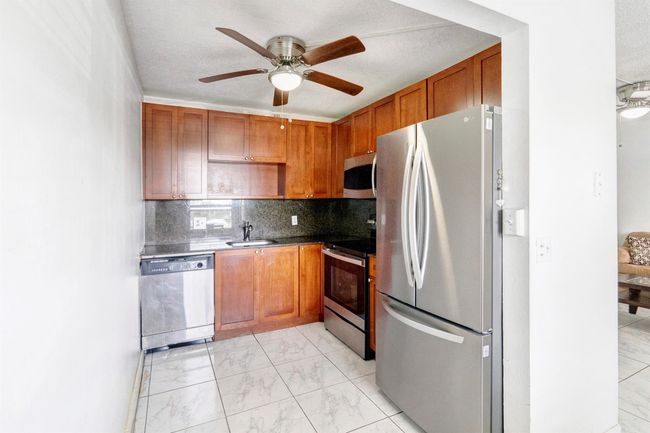 111A - 13550 Sw 6th Court, Condo with 2 bedrooms, 1 bathrooms and null parking in Pembroke Pines FL | Image 7