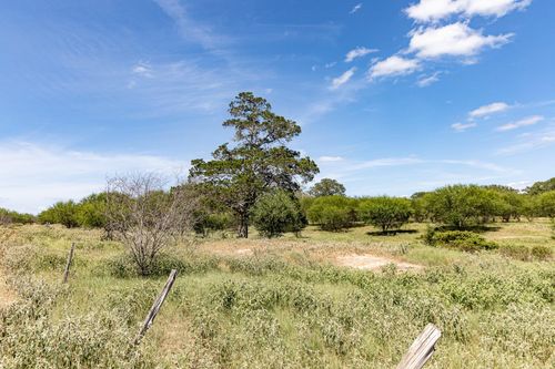 000 County Road 132, Hallettsville, TX, 77964 | Card Image