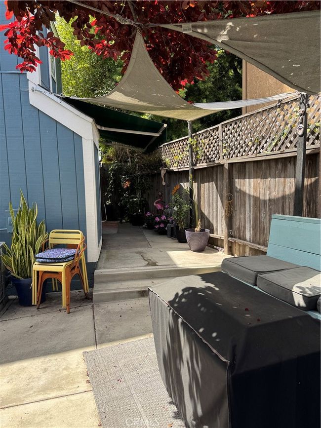 4 - 1036 Sea Breeze Dr, Townhouse with 2 bedrooms, 2 bathrooms and 2 parking in Costa Mesa CA | Image 5