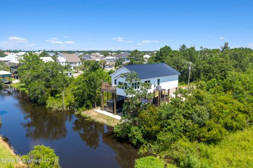 825 Larkspur Lane, Bay Saint Louis, MS, 39520 | Card Image