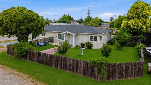 1885 15th St, Olivehurst, CA, 95961-4613 | Card Image