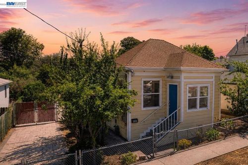 22836 High St, Hayward, CA, 94541-5331 | Card Image