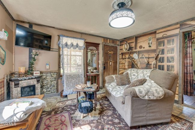 205 Helton Hollow Road, House other with 3 bedrooms, 1 bathrooms and null parking in Eidson TN | Image 11