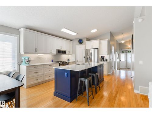 1 Leyland Close, Spruce Grove, AB, T7X4P1 | Card Image
