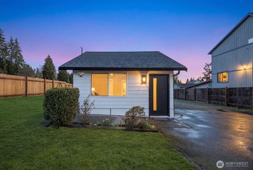 1-1747 Ne 147th St, Shoreline, WA, 98155-7215 | Card Image