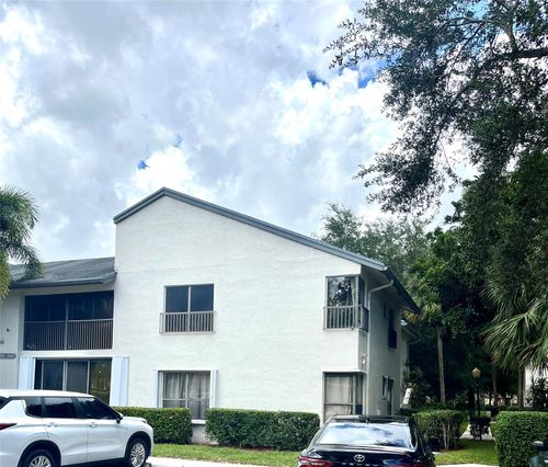 3466-3531 Cocoplum Cir, Coconut Creek, FL, 33063-5928 | Card Image