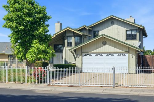 8471 Fontenay Way, Stockton, CA, 95210 | Card Image