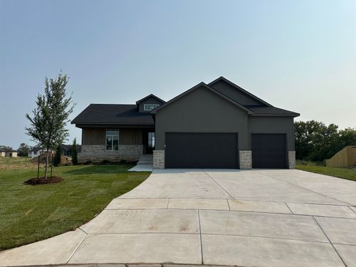 3429 S Linden Ct, Wichita, KS, 67210-3407 | Card Image