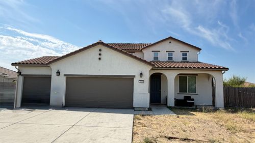 2616 W Woodward Avenue, Manteca, CA, 95337 | Card Image