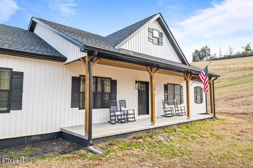 170 Wolf Hollow Ln, Jacksboro, TN, 37757-3111 | Card Image