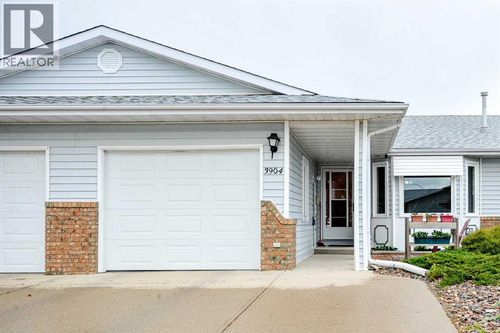3904 56a Street, Camrose, AB, T4V4L1 | Card Image