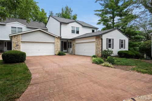 1556 Charlemont Dr, Chesterfield, MO, 63017-4604 | Card Image