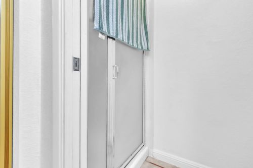8064 Forest Glen Way, Citrus Heights, CA, 95610 | Card Image