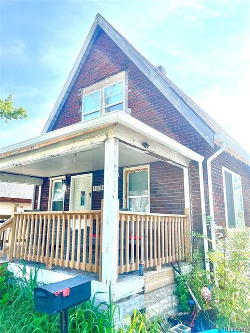 13968 Blackstone St, Detroit, MI, 48223-2610 | Card Image