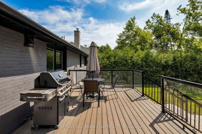 39 Eugenia St, House other with 5 bedrooms, 2 bathrooms and 4 parking in Barrie ON | Image 20