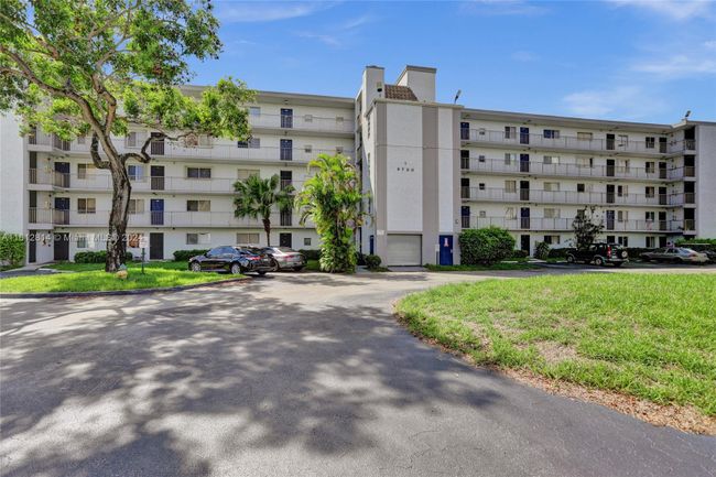 APT-506 - 8720 N Sherman Cir, Condo with 2 bedrooms, 2 bathrooms and null parking in Miramar FL | Image 44