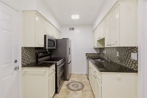 124-7937 Royal Ln, Dallas, TX, 75230-3742 | Card Image