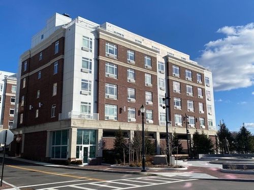 unit-205-18 Cliveden St, Quincy, MA, 02169-5218 | Card Image