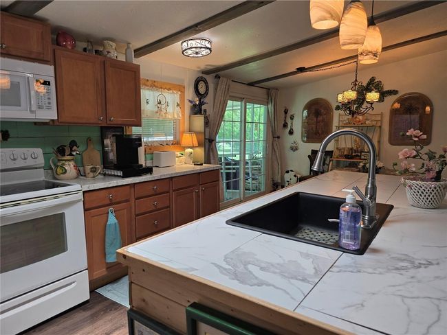 17172 Ne 37 Th Ave, House other with 3 bedrooms, 2 bathrooms and null parking in CITRA FL | Image 15