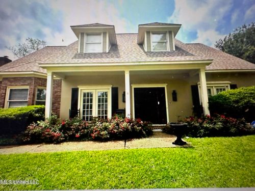 6231 Waterford Dr, Jackson, MS, 39211-2910 | Card Image