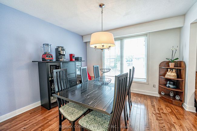 702 Castleguard Cres, House other with 4 bedrooms, 2 bathrooms and 4 parking in Burlington ON | Image 10