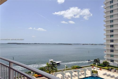 810-770 Claughton Island Dr, Miami, FL, 33131-2617 | Card Image
