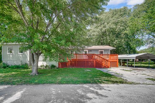 102 W Mill St, Woodland, IL, 60974 | Card Image