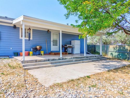 4000 Horseshoe Dr, Strasburg, CO, 80136-8911 | Card Image