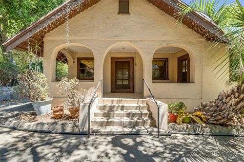 611 E Grandview Ave, Sierra Madre, CA, 91024-1560 | Card Image