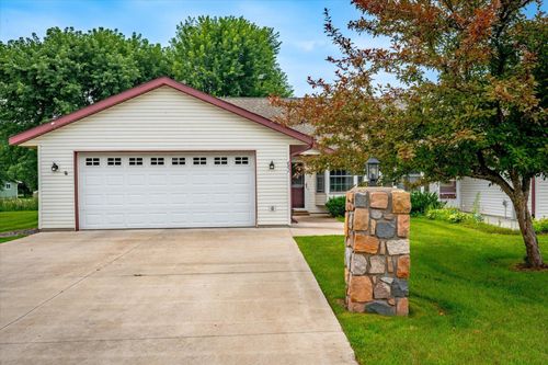 482 7th Ave Ne, Pine City, MN, 55063-1177 | Card Image