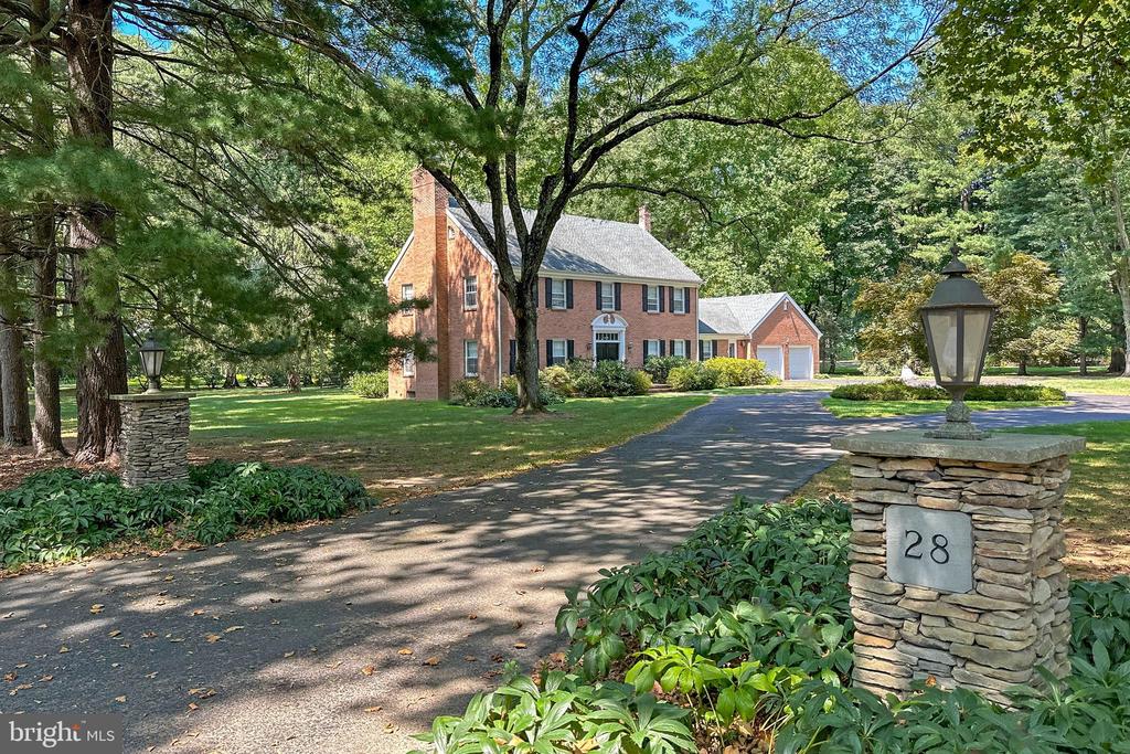 Long Dr, Lawrence Township, NJ 08648
