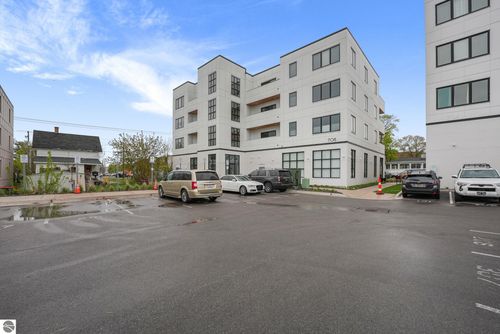 309-708 Randolph St, Traverse City, MI, 49684-2756 | Card Image