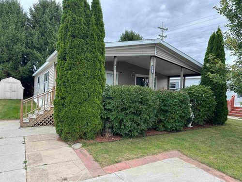 5232 E Broadway Rd, Mount Pleasant, MI, 48858-7958 | Card Image