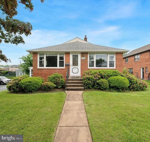 2904 Armstrong Ave, Clifton Heights, PA, 19018-4636 | Card Image