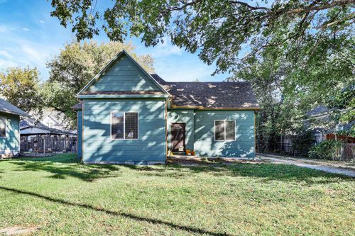 408 E 8th St, Newton, KS, 67114-2710 | Card Image