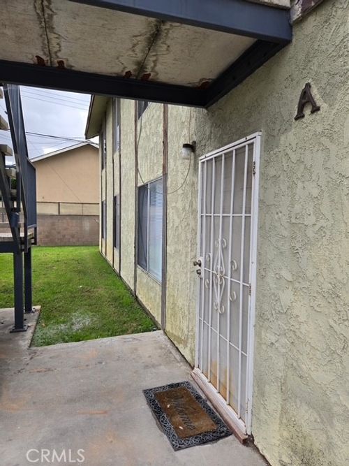 a-11426 215th St, Lakewood, CA, 90715-2085 | Card Image