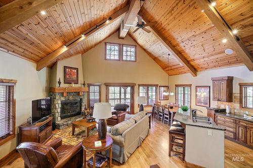25 Francois Ct, Donnelly, ID, 83615 | Card Image
