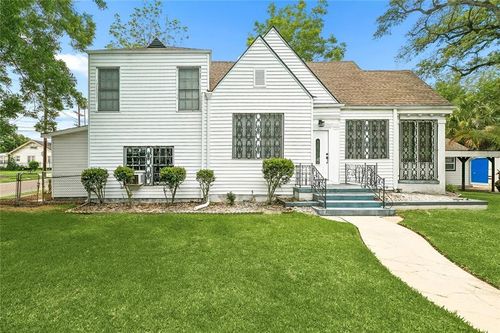 2410 Gentilly Boulevard, New Orleans, LA, 70122 | Card Image
