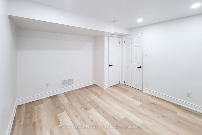 56 Moxley Dr, House other with 6 bedrooms, 4 bathrooms and 5 parking in Hamilton ON | Image 32