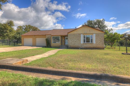 800 N Bishop St, San Marcos, TX, 78666-3110 | Card Image