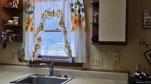 7 Sara Dr, Loch Sheldrake, NY, 12759 | Card Image